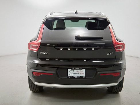 Used 2023 Volvo XC40 B5 Plus w/ Protection Package Premier AWD/4WD image 8