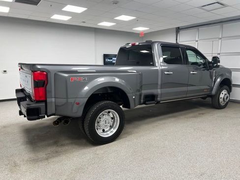 Used 2024 Ford F450 Platinum w/ FX4 Off-Road Package AWD/4WD image 11