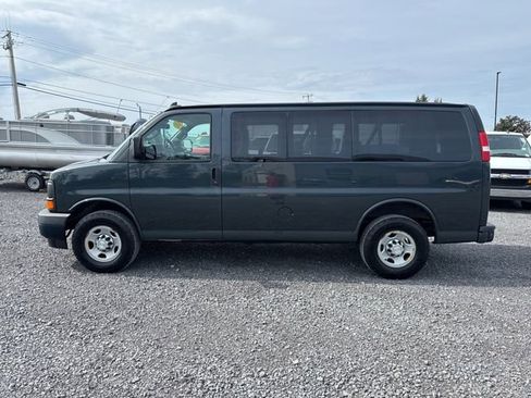 Used 2017 Chevrolet Express 2500 LS image 5