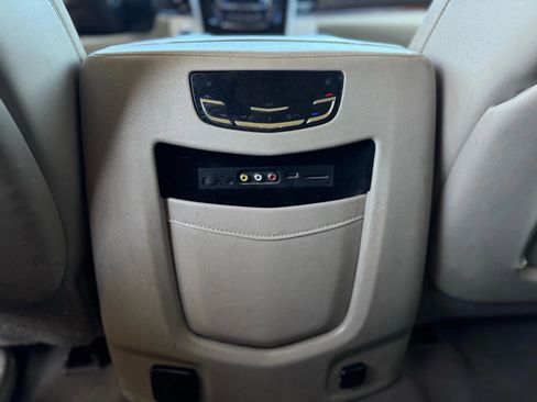 Used 2015 Cadillac Escalade ESV Premium image 26