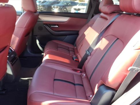 Certified 2025 MAZDA CX-70 Plug-In Hybrid w/ Premium Plus image 15