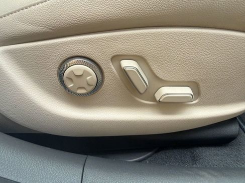 Used 2022 Genesis G80 2.5T image 20