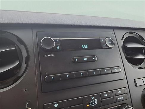 Used 2015 Ford F250 XL image 8