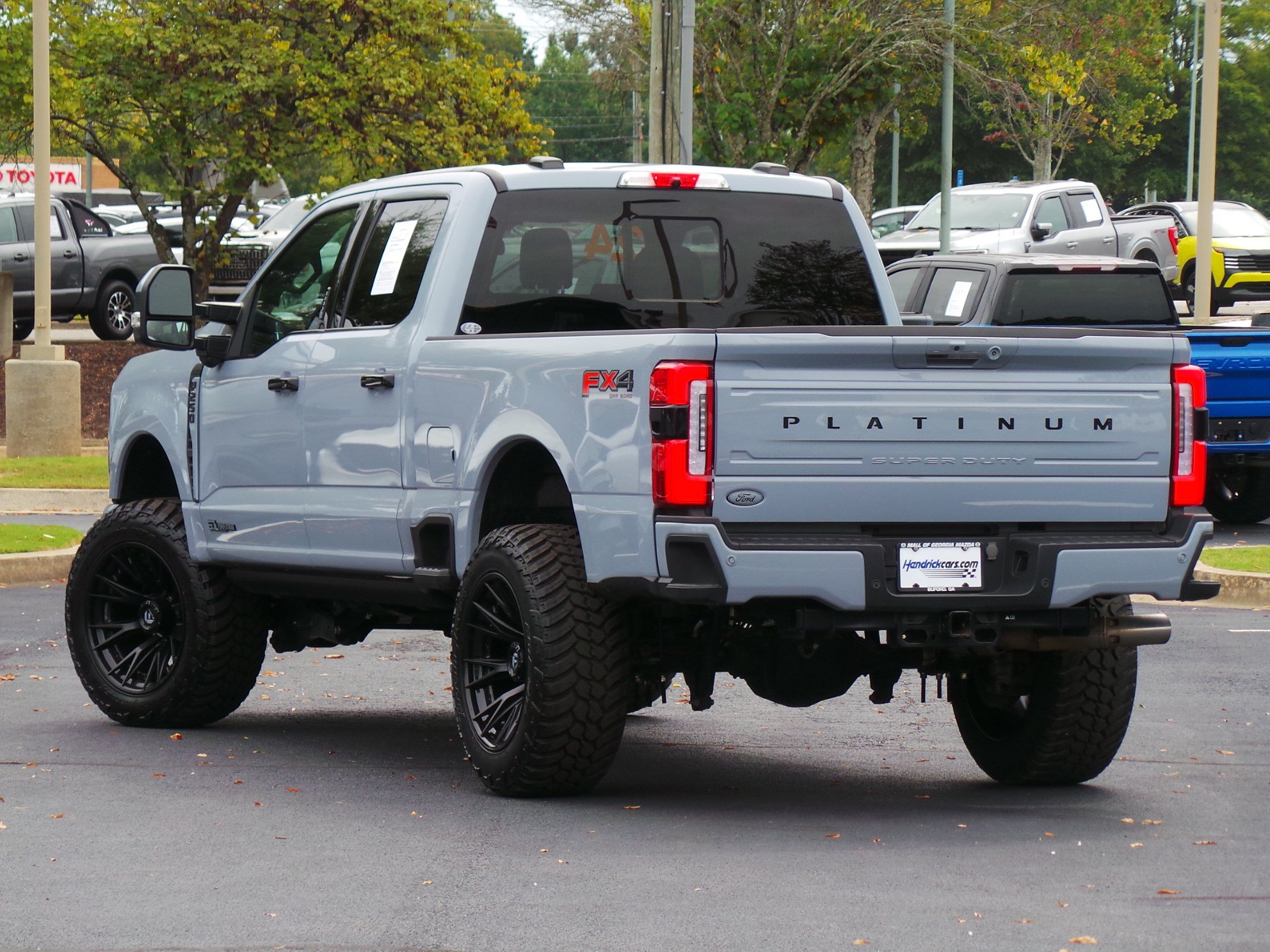 Used 2024 Ford F250 Platinum w/ FX4 Off-Road Package AWD/4WD image 3
