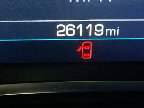 Used 2023 GMC Acadia SLE image 19