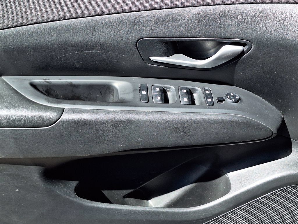 Certified 2023 Hyundai Tucson SEL w/ Convenience Package AWD/4WD image 8