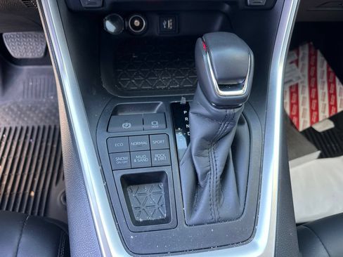 Certified 2025 Toyota RAV4 XLE Premium AWD/4WD image 12