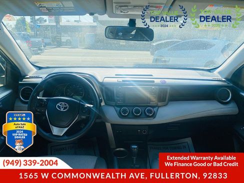 Used 2015 Toyota RAV4 LE FWD image 28