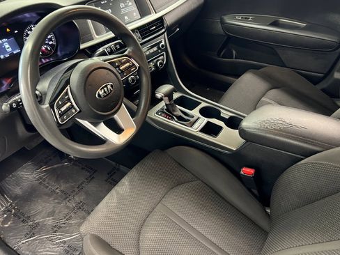 Used 2020 Kia Optima LX image 9