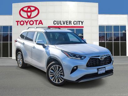 New 2026 Toyota Highlander Platinum