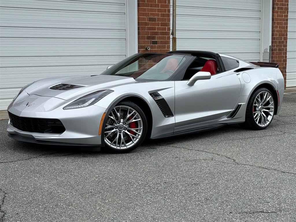 Used 2018 Chevrolet Corvette Z06 w/ Battery Protection Package RWD image 13