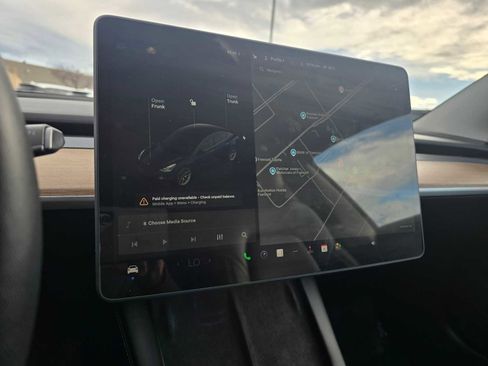 Used 2021 Tesla Model 3 Long Range image 28