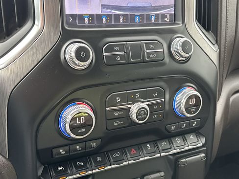 Used 2019 GMC Sierra 1500 Denali w/ Technology Package AWD/4WD image 26