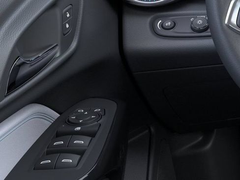New 2026 Chevrolet Trax LT w/ LT Convenience Package FWD image 22