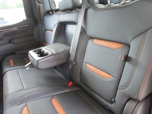 New 2026 GMC Sierra 1500 AT4 w/ AT4 Premium Package AWD/4WD image 26