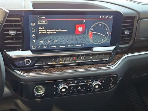 Used 2024 GMC Sierra 1500 Elevation image 15