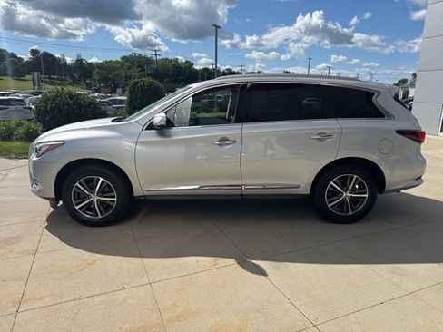 Used 2019 INFINITI QX60 Luxe w/ Essential Package AWD/4WD image 4