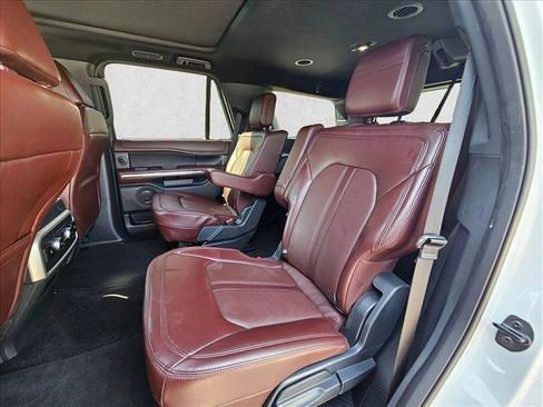 Used 2023 Ford Expedition Limited image 13