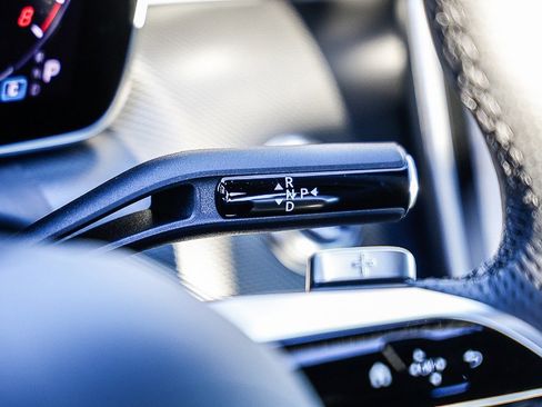 New 2025 Mercedes-Benz C 300 4MATIC Sedan image 20