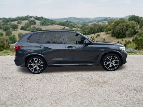 Used 2019 BMW X5 xDrive50i w/ M Sport Package AWD/4WD image 13