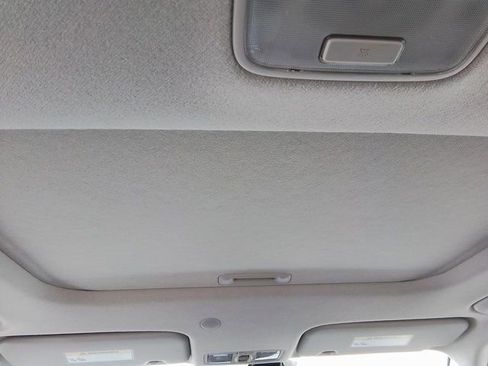 New 2025 Hyundai Venue SEL image 24