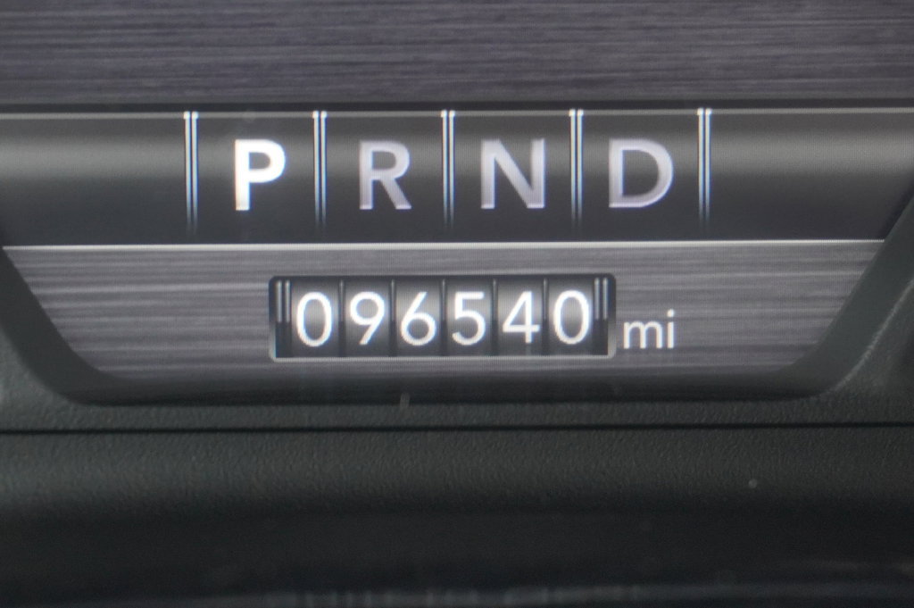 Used 2019 RAM 1500 Laramie w/ Sport Appearance Package AWD/4WD image 14