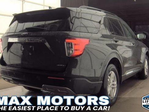 Used 2023 Ford Explorer XLT w/ Equipment Group 202A AWD/4WD image 6