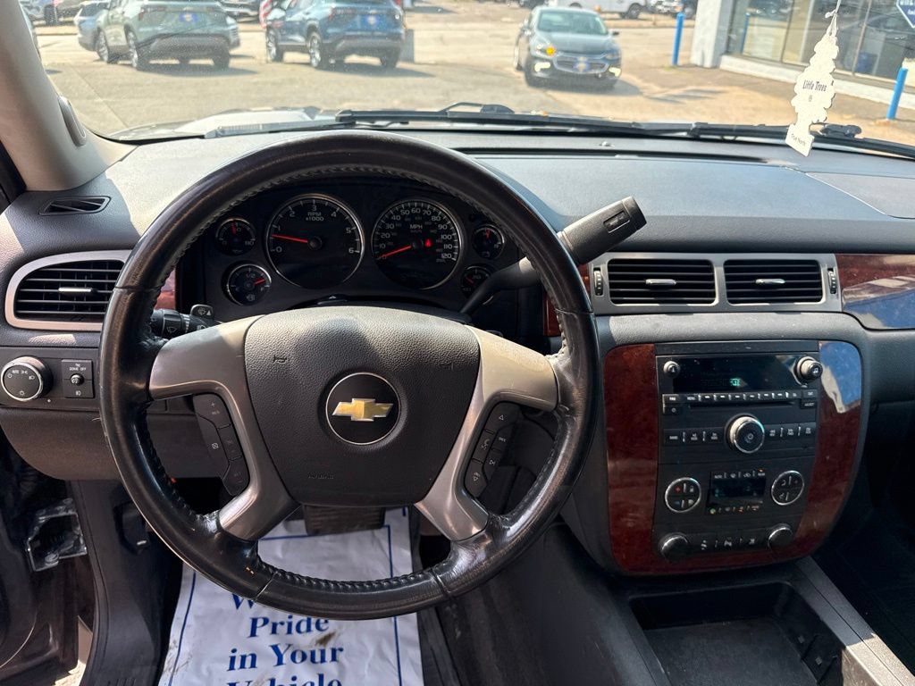 Used 2011 Chevrolet Tahoe LT AWD/4WD image 25