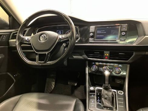 Used 2019 Volkswagen Jetta SE image 39