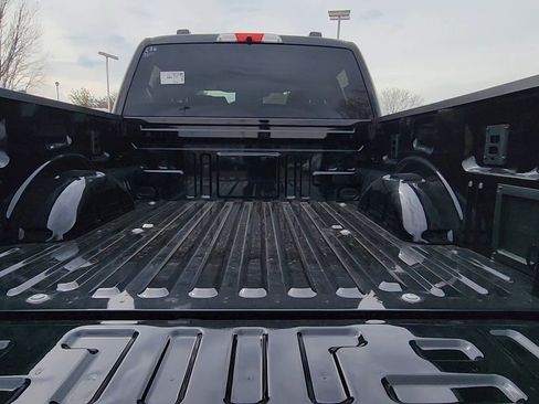 New 2025 Ford F150 Lightning XLT AWD/4WD image 39