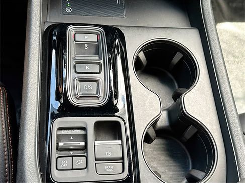 Used 2024 Honda Pilot TrailSport image 16