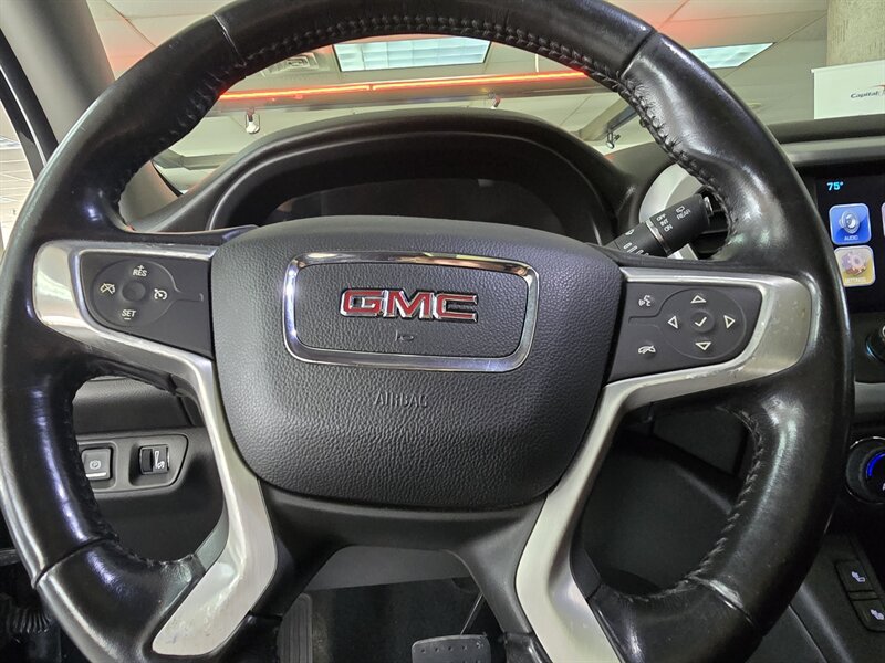 Used 2018 GMC Acadia SLE w/ Driver Alert Package I AWD/4WD image 30