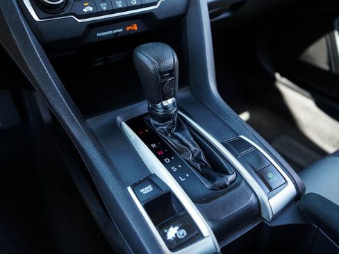 Used 2020 Honda Civic LX image 32