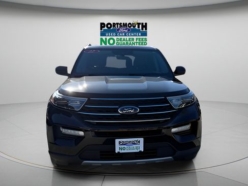 Used 2022 Ford Explorer XLT w/ Equipment Group 202A AWD/4WD image 9