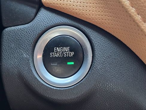 Used 2020 Chevrolet Equinox Premier AWD/4WD image 37