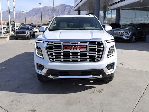 New 2026 GMC Yukon XL Denali w/ Advanced Technology Package image 9