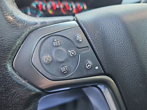 Used 2019 Chevrolet Suburban LT image 36