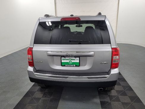 Used 2016 Jeep Patriot High Altitude AWD/4WD image 7