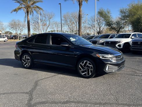 Used 2024 Volkswagen Jetta SEL image 6