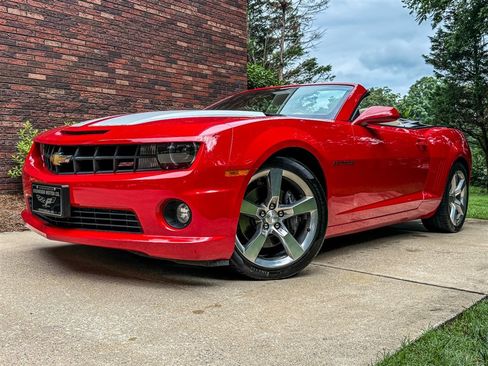 Used 2011 Chevrolet Camaro SS w/ RS Package RWD image 9