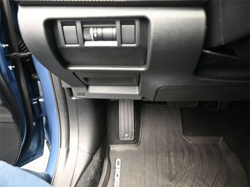 Certified 2024 Subaru Crosstrek 2.0i Premium image 16