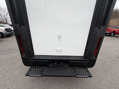 Used 2025 Chevrolet Brightdrop 600 image 12