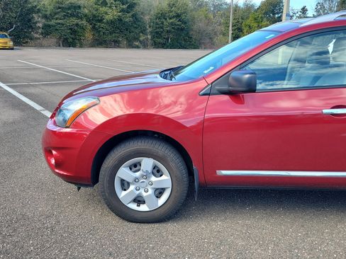 Used 2015 Nissan Rogue S w/ Convenience Package image 2