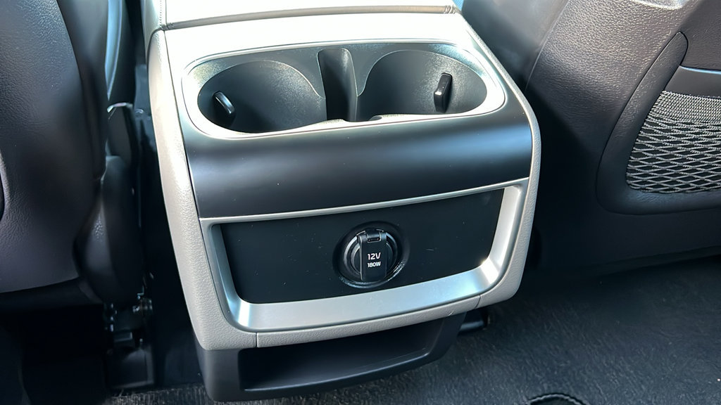 Used 2026 Kia Carnival LXS FWD image 11