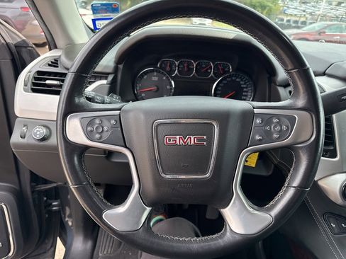 Used 2020 GMC Yukon XL SLT w/ Value Plus Edition image 10