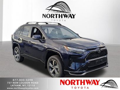 New 2025 Toyota RAV4 SE