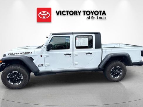 Used 2026 Jeep Gladiator Rubicon AWD/4WD image 6