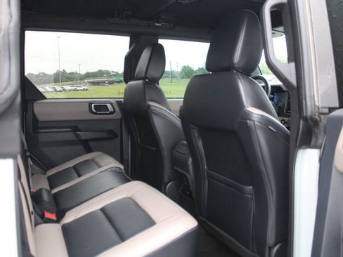 Used 2024 Ford Bronco Wildtrak AWD/4WD image 23