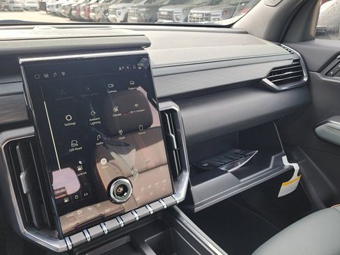 New 2026 GMC Acadia AT4 w/ Luxury Package image 37