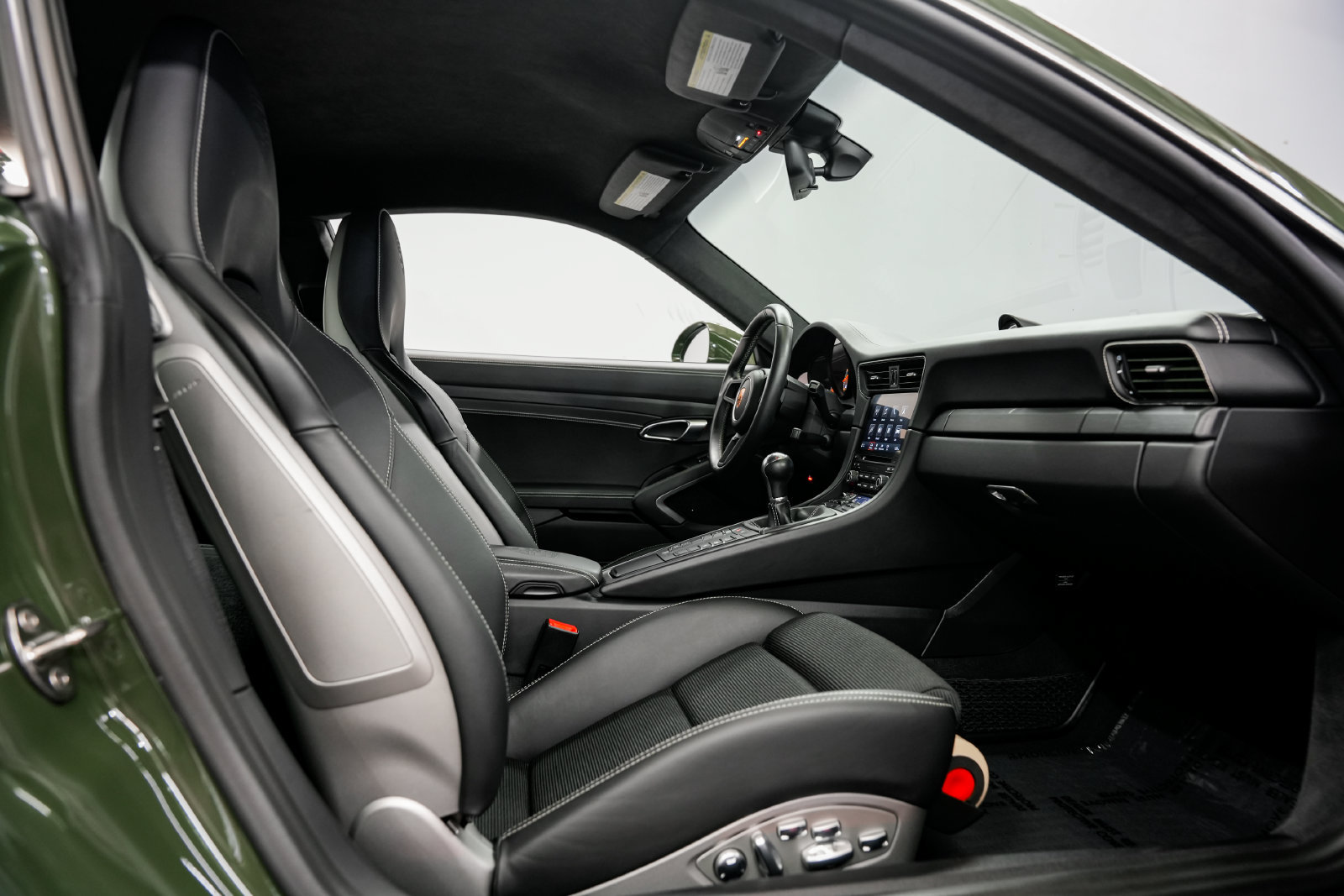 Used 2019 Porsche 911 GT3 RWD image 28